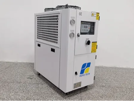 مبرد بالهواء مع ضاغط حلزوني (تشيلر سكرول مبرد بالهواء، شيلرات تبريد سكرول شيلر) Air-Cooled Scroll Chiller