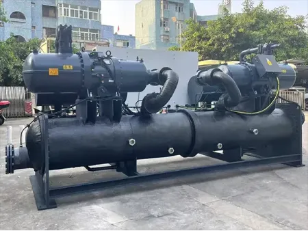 مبرد بضاغط حلزوني مع مبخر مغمور (شيلر تبريد مع كمبروسر حلزوني) Flooded Screw Chiller