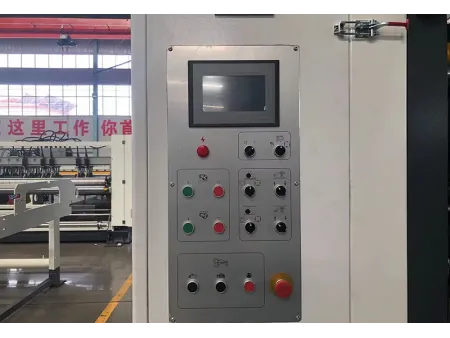 ماكينة لصق للورق المموج المكوَّن من 7 طبقات