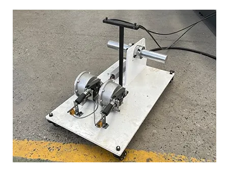 ماكينة دبوس صناديق الكرتون نصف أوتوماتيكية (رأس مزدوج)