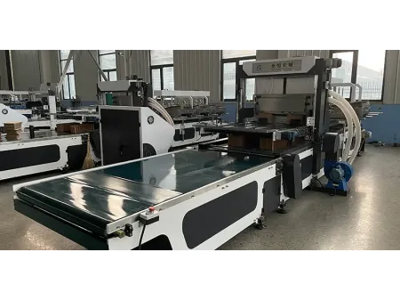 ماكينة تجميع فواصل الكرتون الأوتوماتيكية