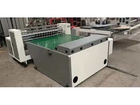 ماكينة شق وتقطيع فواصل الكرتون