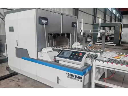 ماكينة تربيط وتحزيم الكرتون