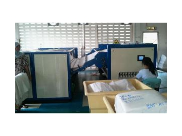 آلة طي الملابس الأوتوماتيكية