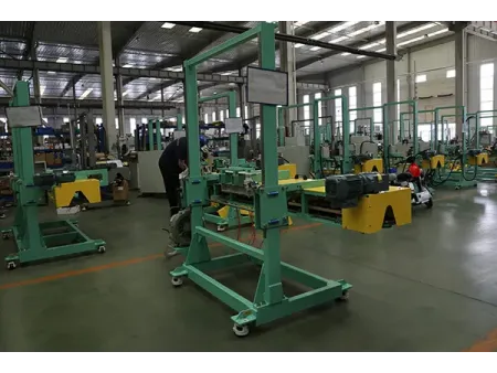 شريك نجاحكم في حلول التعبئة والتحميل الذكية، خبرتنا في خدمتكم لضمان استمرارية وتطور إنتاجكم تحت شعار 