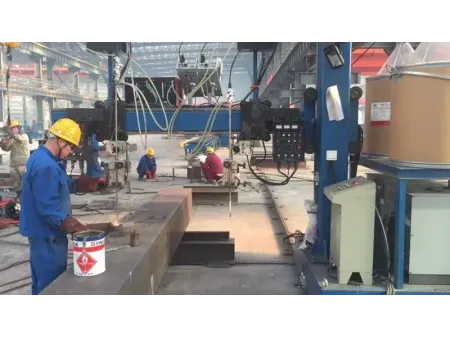 ماكينة لحام كمر حديد مربع ومستطيل (اللحام الكهربائي الخبثي ESW) Box Beam Welding Machine (Electroslag Welding)