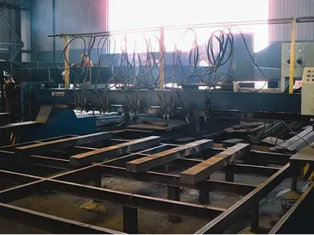 ماكينة تقويم الهياكل الفولاذية بالحرارة Flame Straightening Machine