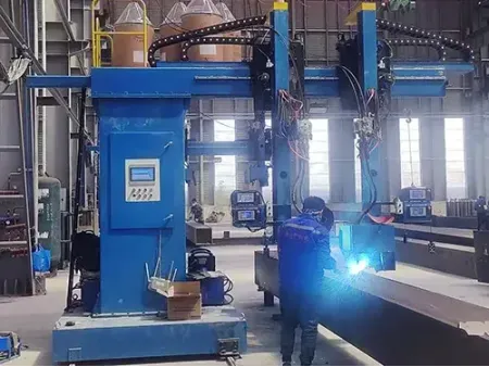 محطة لحام كمر الحديد (مع تتبع الليزر للخط اللحامي) Laser Seam Tracking Beam Welding Station (Gantry & Cantilever)