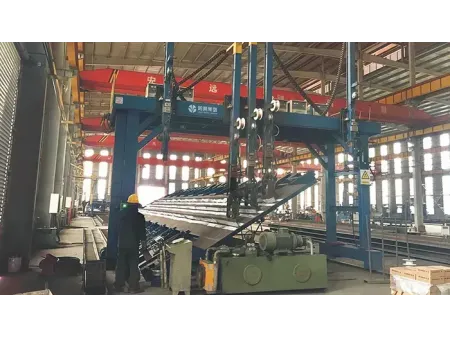 ماكينة لحام أضلاع U متعددة الرؤوس Multi-Head U-Rib Welding Machine