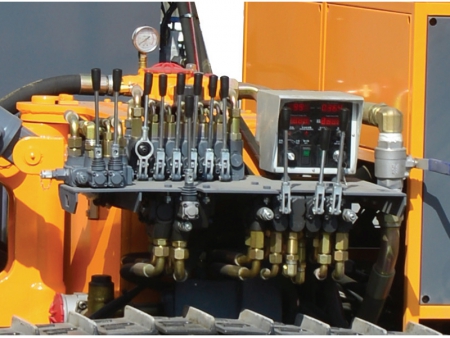 معدة حفر سطحي DTH، KG726III/KG726HIII  KG726III/KG726HIII Surface DTH Drilling Rig