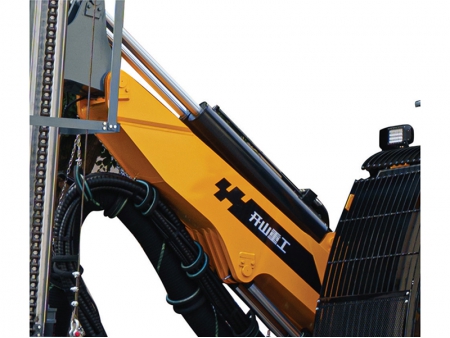 معدة حفر سطحي متكاملة DTH، KT30  KT30 Integrated Surface DTH Drilling Rig