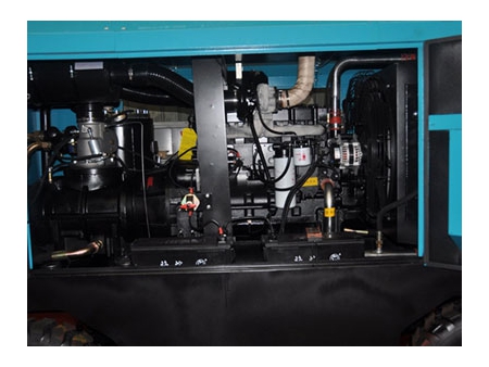 ضاغط هواء لولبي يعمل بالديزل ذو مرحلتين، LGCY Two-Stage Diesel Screw Type Air Compressor