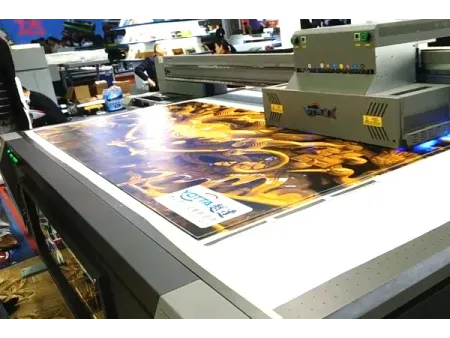 طابعة مسطحة UV نافثة للحبر UV Flatbed Inkjet Printer