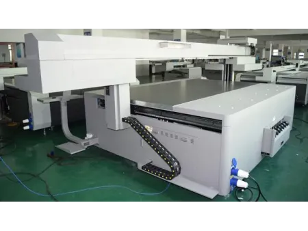 ماكينة الطباعة المسطحة UV الرقمية Digital UV Flatbed Printing Machine