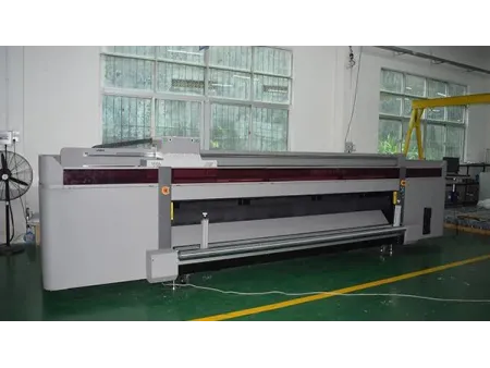 آلة طباعة بالأشعة فوق البنفسجية (رول إلى رول) Roll to Roll UV Printing Machine