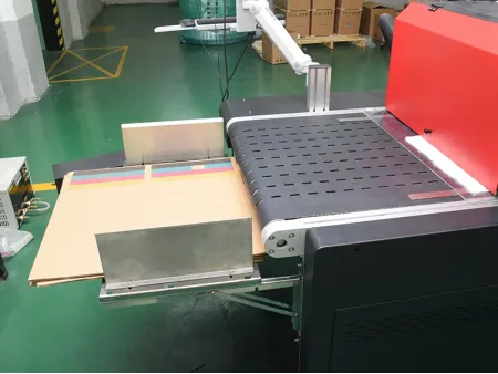 طابعة UV نافثة للحبر ذات تمريرة واحدة Single Pass UV Inkjet Printer