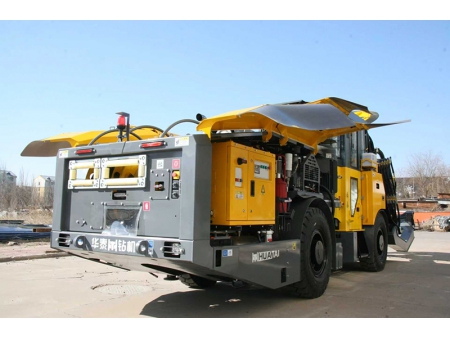 جهاز الحفر الهيدروليكي جامبو، طراز HT71-A