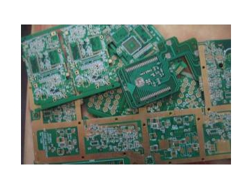 معدات إعادة تدوير اللوحات الإلكترونية المطبوعة (PCB)