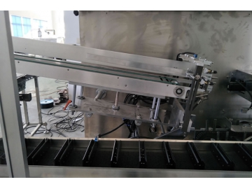 ماكينة تعبئة في علب كرتونية بسرعة متوسطةKXZ-130B