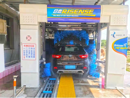مغسلة سيارات أوتوماتيكية نفقية بخمس فرش Tunnel Car Wash Equipment