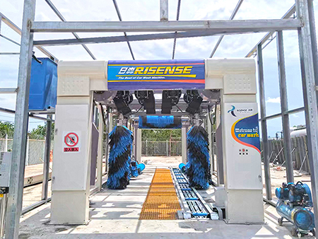 مغسلة سيارات أوتوماتيكية نفقية بـ 11 فرشة  Tunnel Car Wash Equipment CC-692