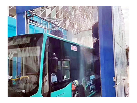 مغسلة باصات وشاحنات بأربع فرش  Drive-Through Bus Wash System