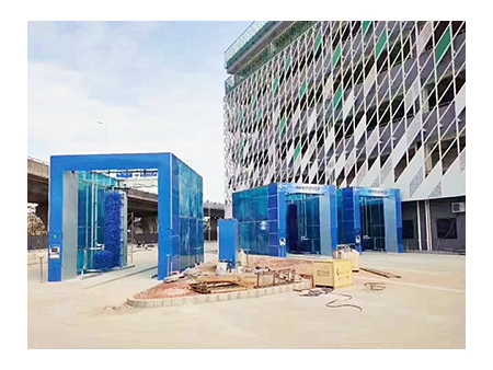 مغسلة باصات وشاحنات بأربع فرش  Drive-Through Bus Wash System