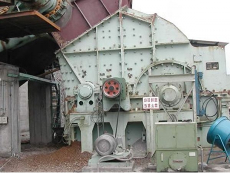 ماكينة تكسير ذات المطرقة Hammer Crusher