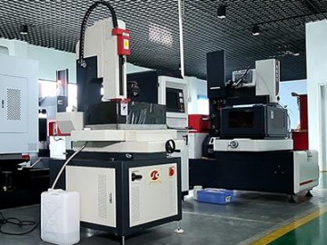 ماكينة الثقب بالشرارة، حفر ثقوب دقيقة بالتفريغ الكهربائي  Hole Drilling EDM, Hole Electric Discharge Machining