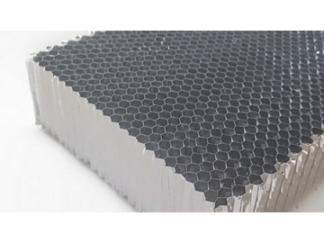 طبقة الألمنيوم العازلة بهندسة خلايا النحل  Aluminium Honeycomb Core