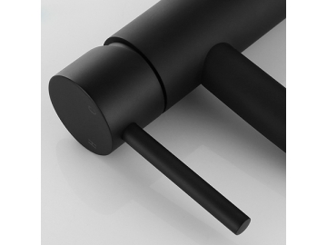 خلاط مغسلة بفوهة مقوسة ومظهر أسود مطفي SW-BFS014                     Swan handle matte black basin faucet