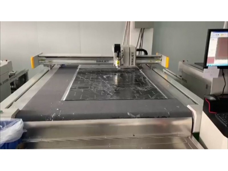 ماكينة قص ديجيتال للمواد المركبة Digital Cutter for Composite Material