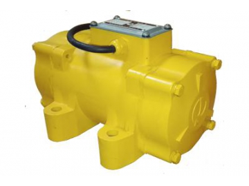 هزاز خرسانة بمحرك كهربائي احادي الطور  External Concrete Vibrator with Single Phase Electric Motor