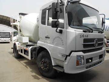 شاحنة خلط الخرسانة <span dir='ltr'>3-4m3</span> (شاسية Dongfeng)